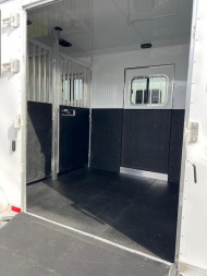 New 2024 Exiss Trailers 4 horse head to head with dressing room Horse Trailer