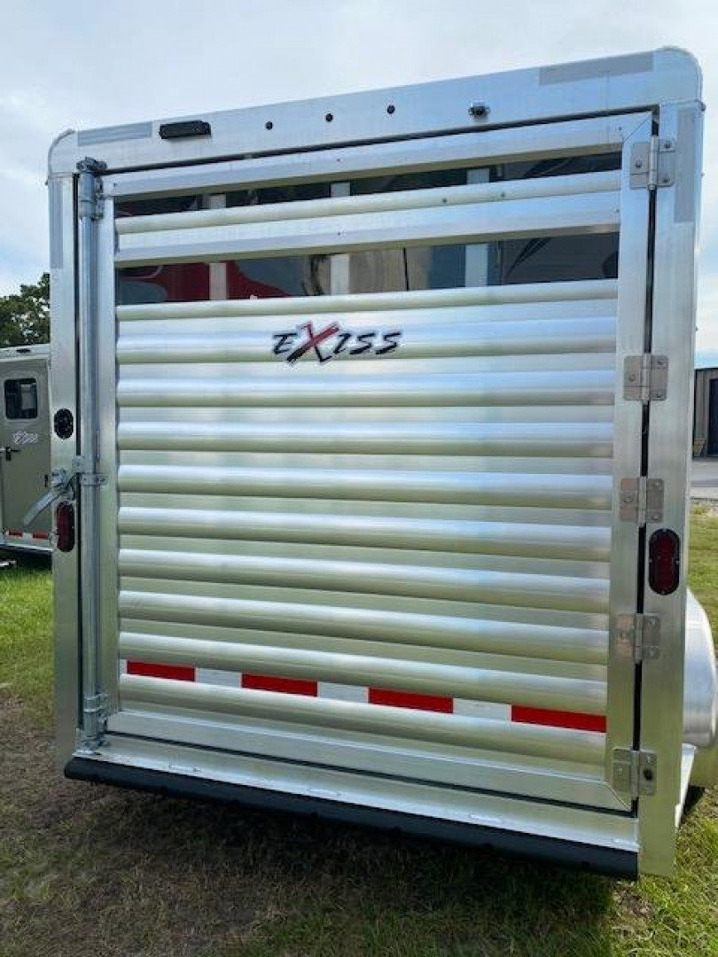 New 2025 EXISS TRAILERS 3 horse bumper pull with dressing room (model CXF Horse Trailer