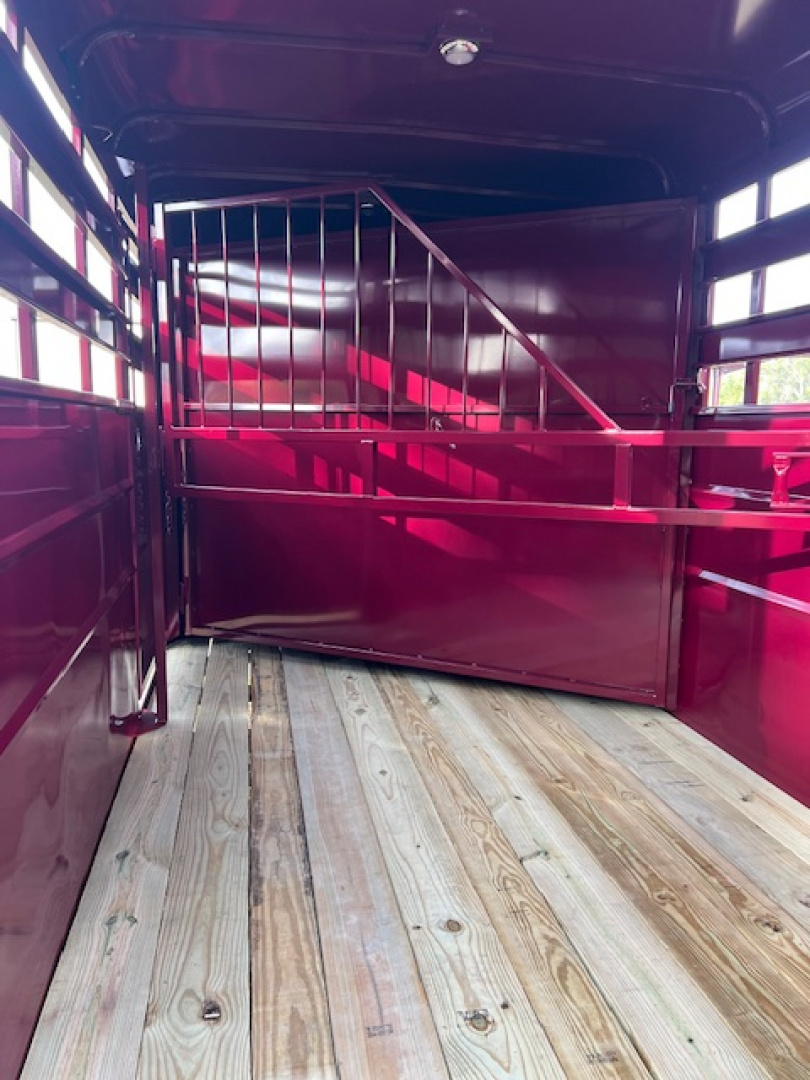 New 2026 Valley Trailers 2 horse slant load w/ dressing room Horse Trailer