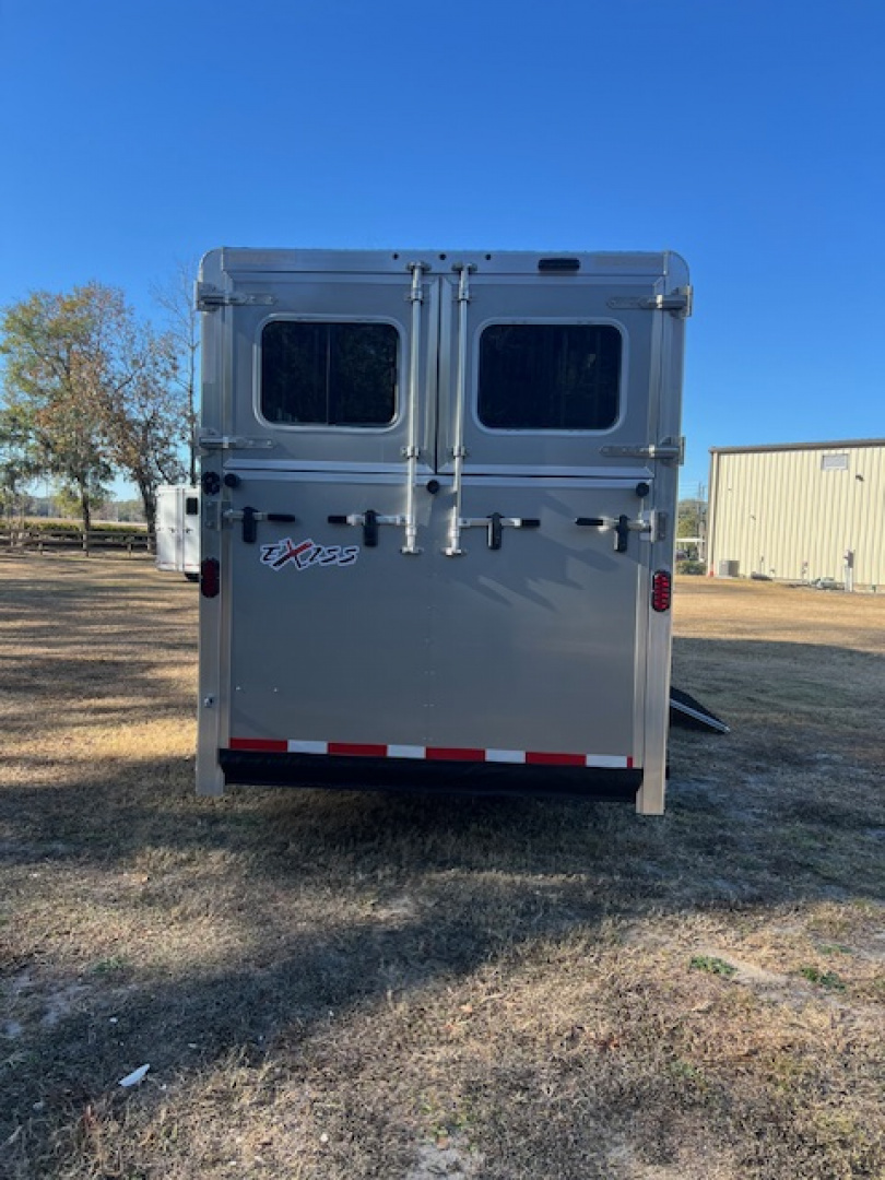 New 2026 Exiss Trailers 4 horse head to head w/ dressing room Horse Trailer