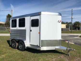New 2025 EXISS TRAILERS 2 horse slant XT with dressing room Horse Trailer