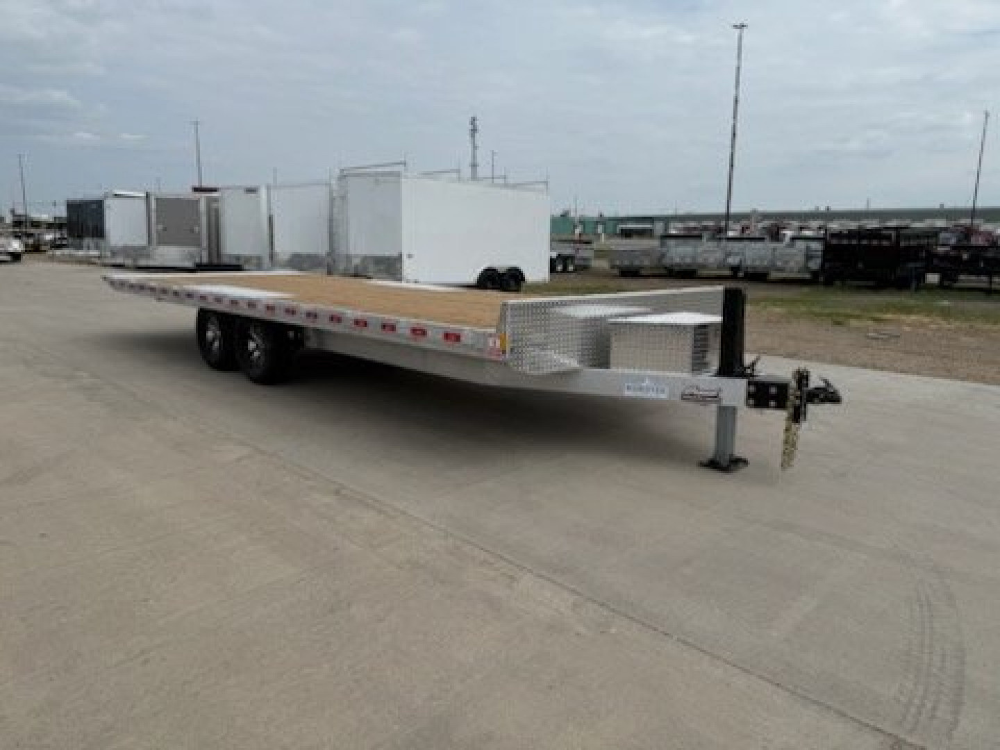 New 2026 NORDTEK ALUMINUM 102X22-10K DECK OVER HYD.TILT Trailer/ Equipment Trailer