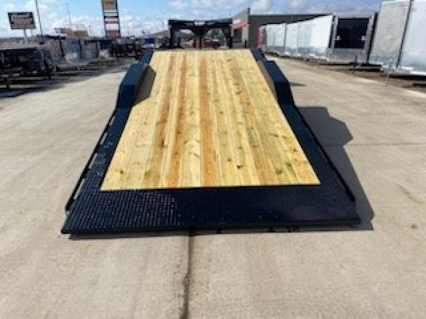 New 2025 MIDSOTA TBWB-28 GN TILT/EQUIPMENT TRAILER