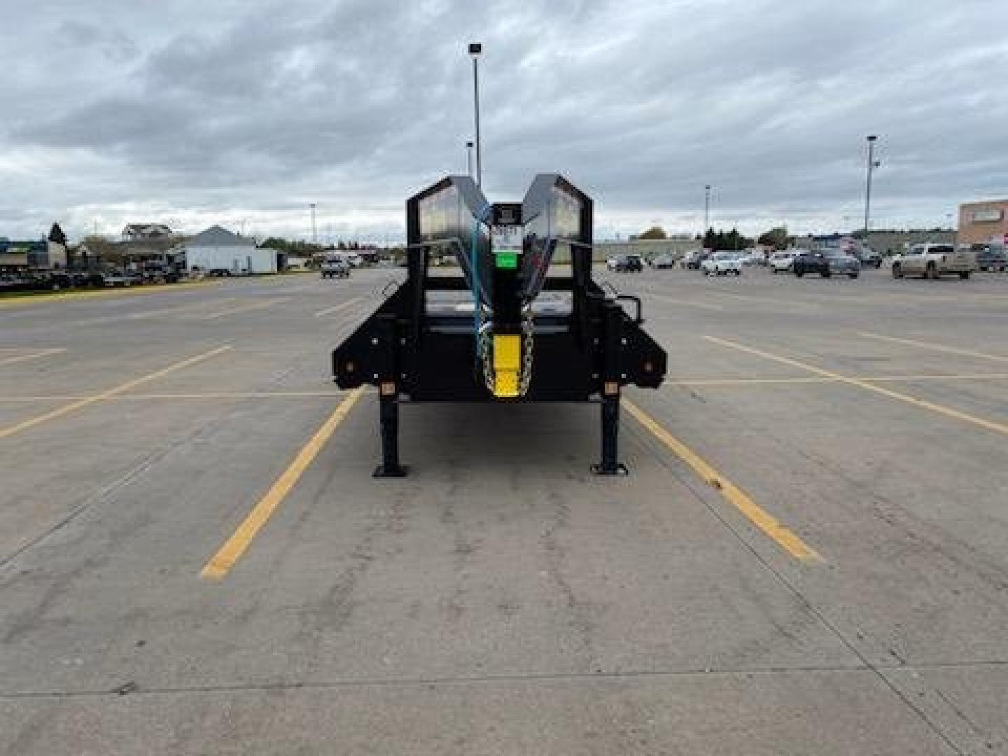 New 2025 BIG TEX TRAILERS 22GN-33D5A-MRBK Gooseneck Bodies/Equipment Trailer