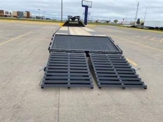 New 2025 BIG TEX TRAILERS 22GN-33D5A-MRBK Gooseneck Bodies/Equipment Trailer