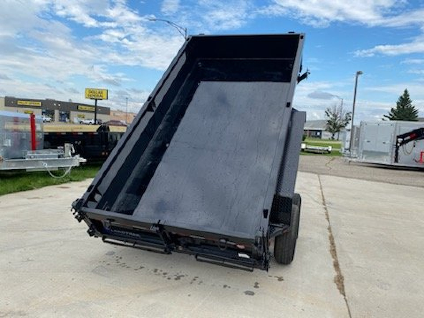 New 2025 Load Trail 72X12'-10K Dump Trailer