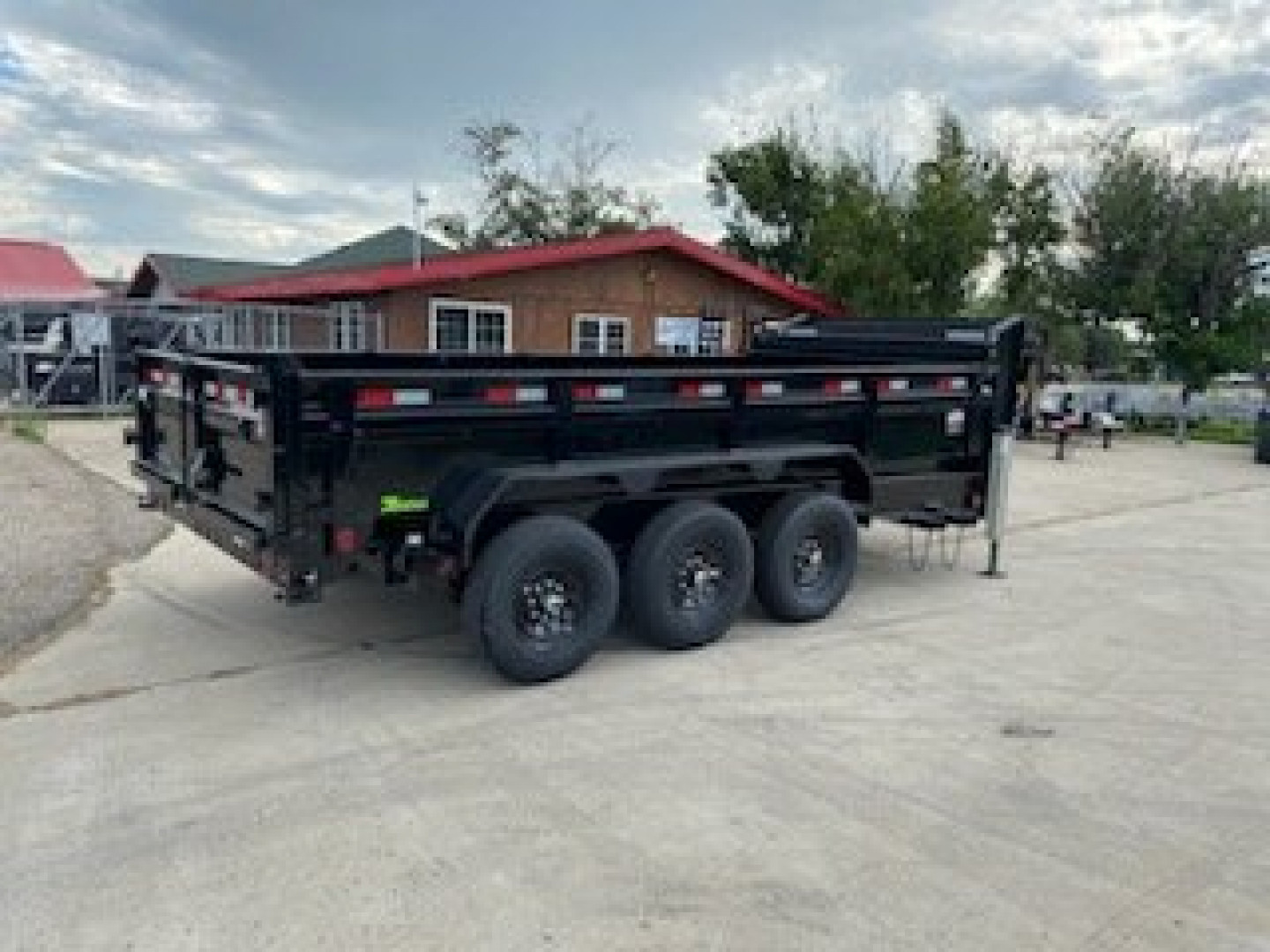 New 2024 Load Trail DG8316073 Dump Trailer