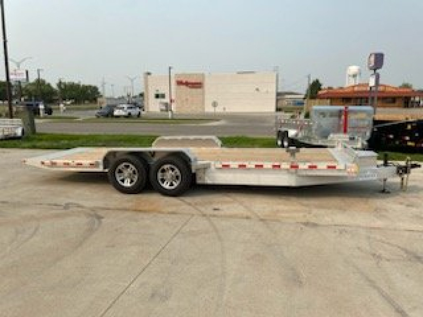 New 2025 Nordtek TD82X22'-16K HD Full Power Tilt