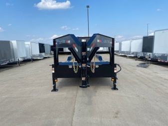 New 2024 LOAD TRAIL GC21K 102"X30' WITH DRIVE OVER FENDERS AND MAX RAMPS