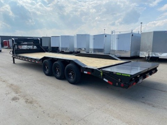 New 2024 LOAD TRAIL GC21K 102"X30' WITH DRIVE OVER FENDERS AND MAX RAMPS