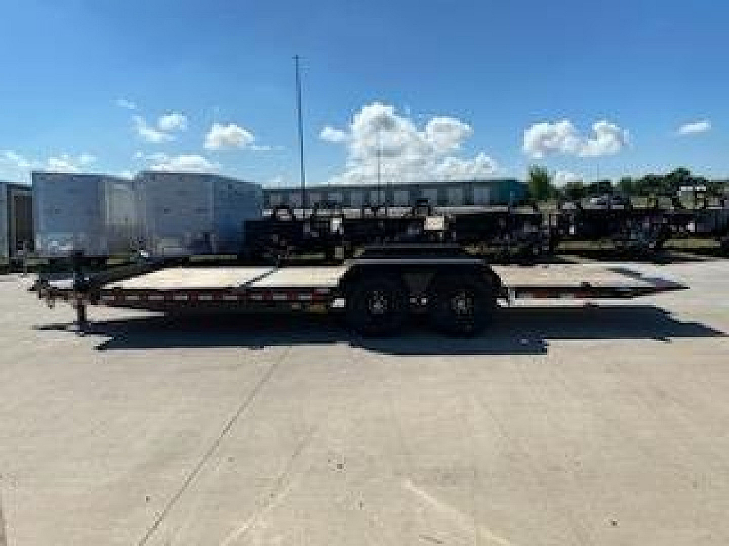 New 2024 BIG TEX 83"X 20 Split Tilt Flatbed Equipment Trailer