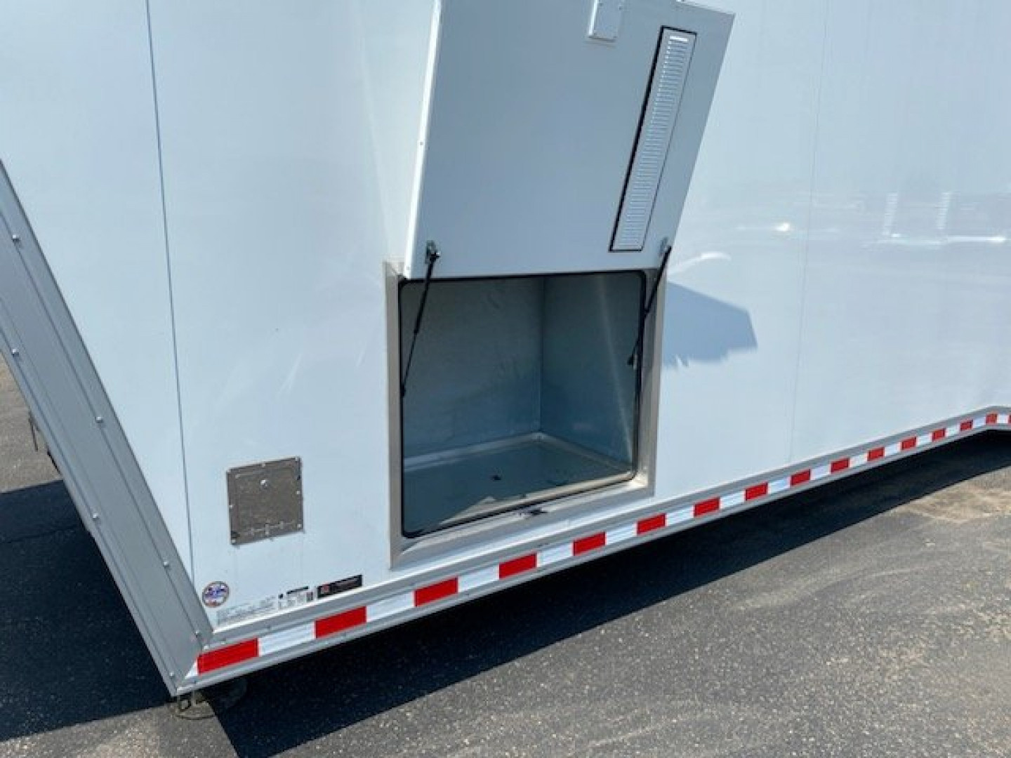 New 8.5' X 44' ALUMINUM GOOSENECK Enclosed CAR HAULER