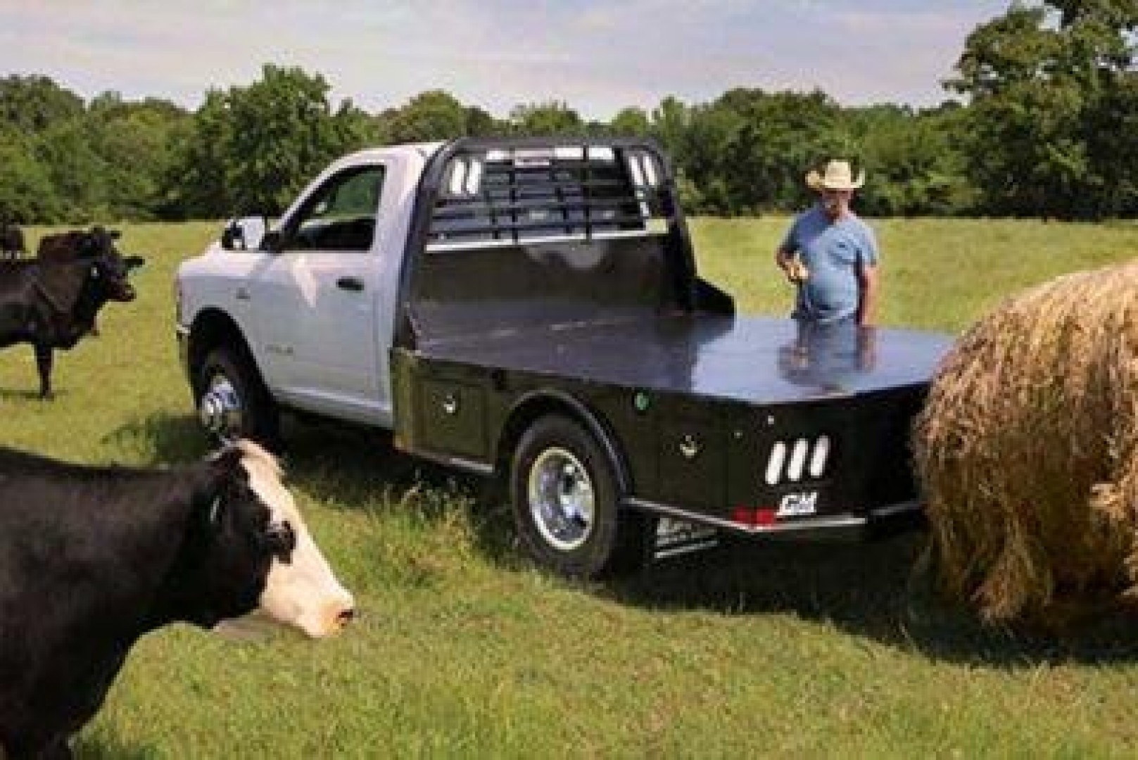 New CM TRUCK BEDS SK LONG BOX DUALLY GM/FORD/RAM