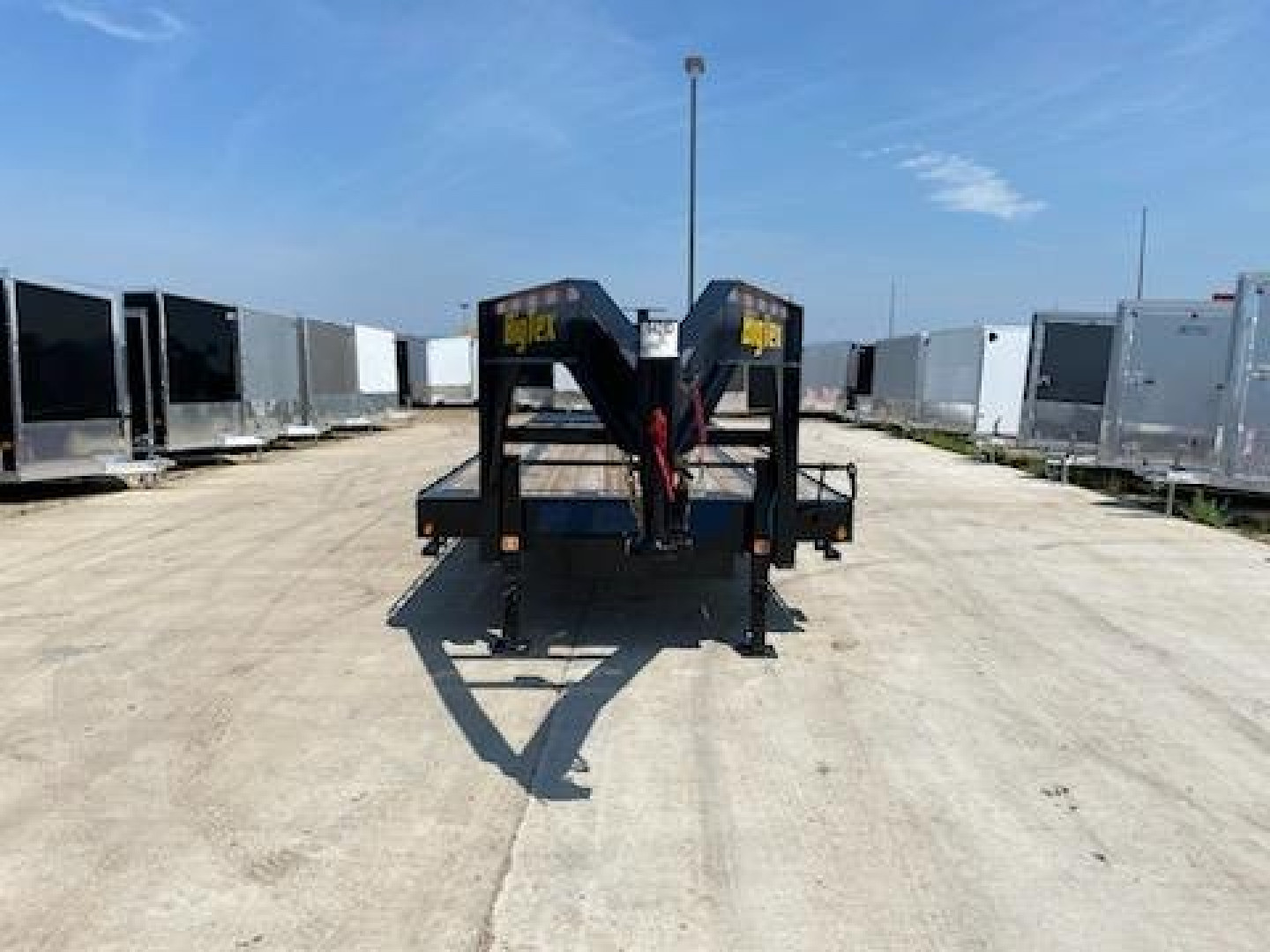 New 2024 BIG TEX 8.5'X 25+5' - 17,600# GOOSENECK W/MEGA RAMPS