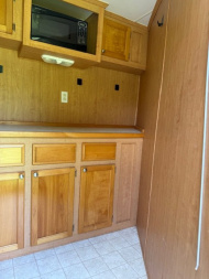 Used 1999 Sundowner Sundowner Valuelite Horse Trailer