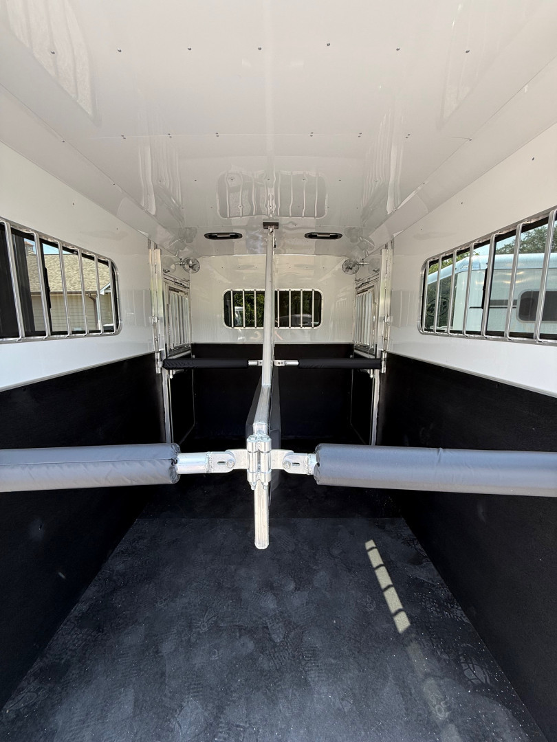 New 2026 Adam 2H ST Jubilee Bumper Pull Horse Trailer