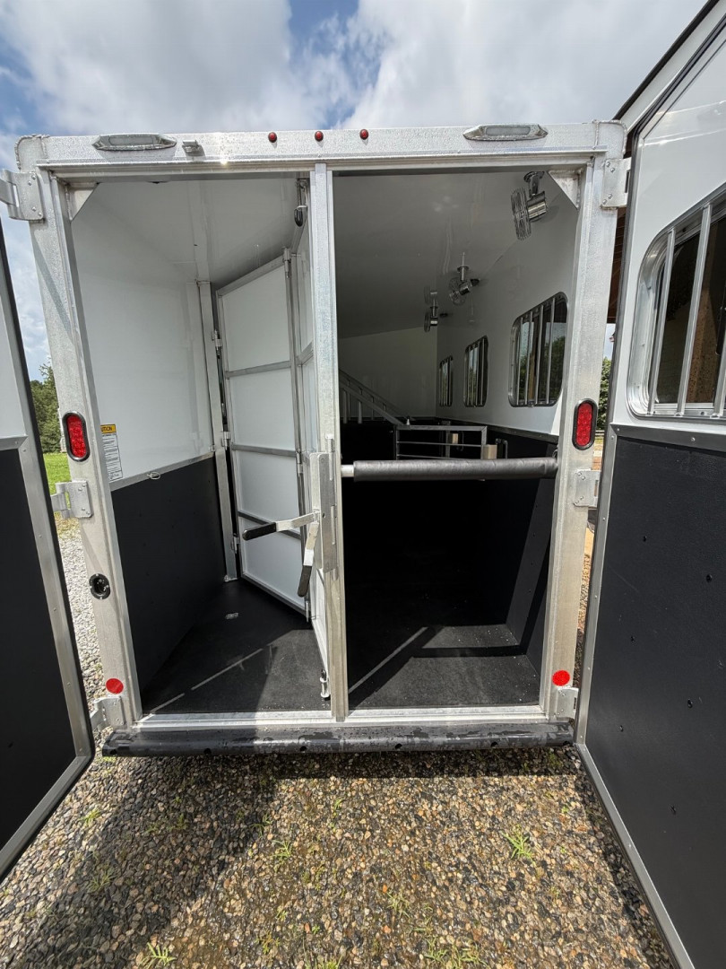 New 2026 KIEFER MANUFACTURING Kruiser 3 Horse Slant Load Bumper Pull Horse Trailer
