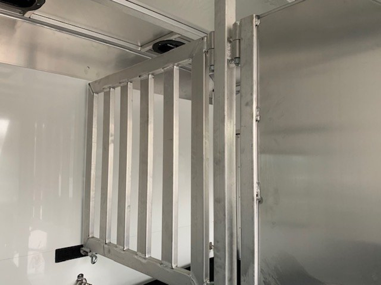 New 2025 ADAM 2 Horse Straightload JuLite Bumper Pull Horse Trailer