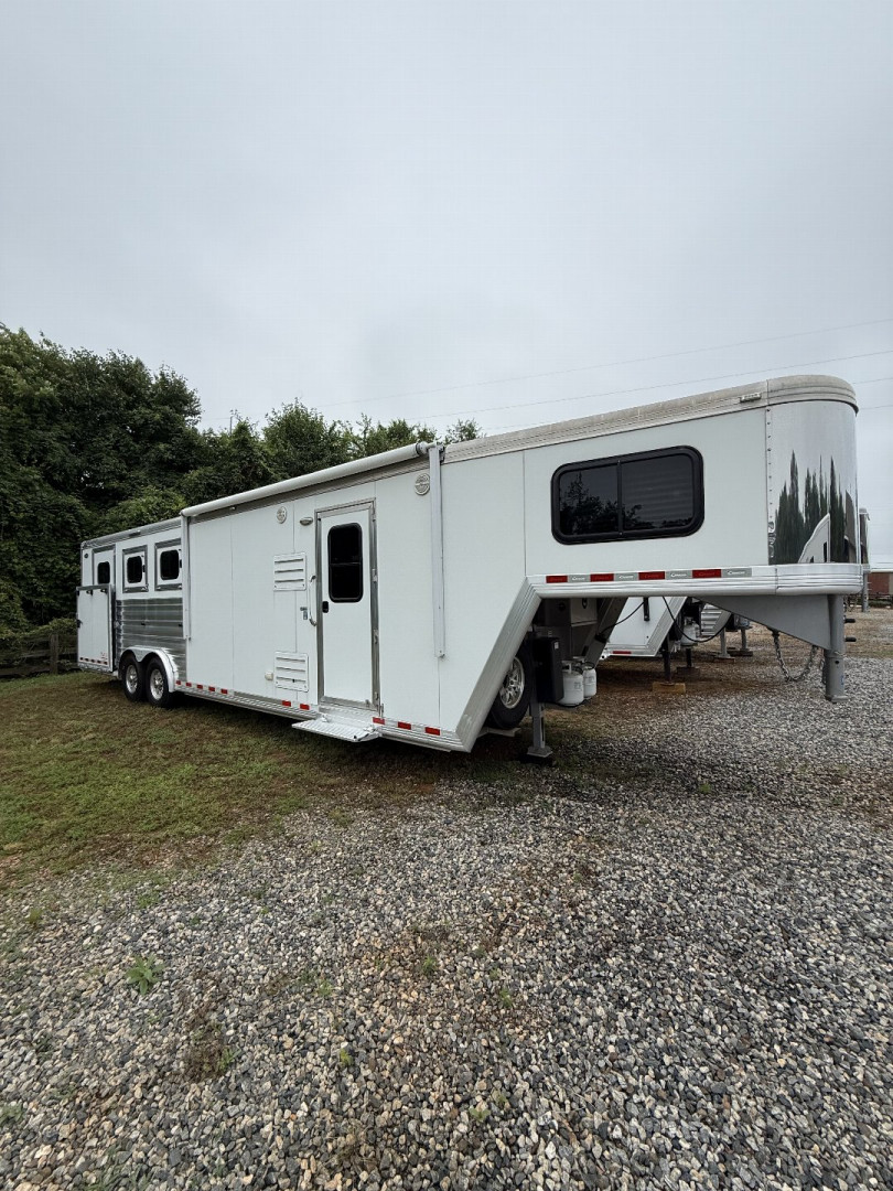 Used 2019 CIMARRON TRAILERS Norstar 3H 10' Sideload Living Quarters