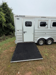 Used 2019 CIMARRON TRAILERS Norstar 3H 10' Sideload Living Quarters