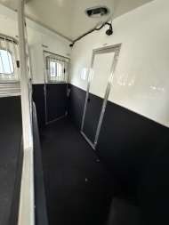 Used 2019 CIMARRON TRAILERS Norstar 3H 10' Sideload Living Quarters