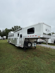 Used 2024 4-Star Trailers 6 Horse Slant 8' Living Quarters Air Ride