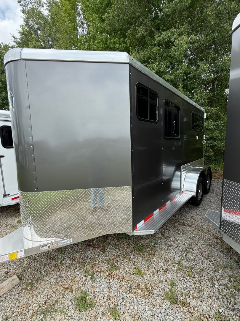 New 2026 Adam 2 Horse Straightload JuLite Manger Bumper Pull Horse Trailer
