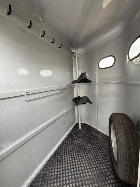 New 2026 Bee Chief 2 Horse Fully Enclosed Bumper Pull Horse Trailer