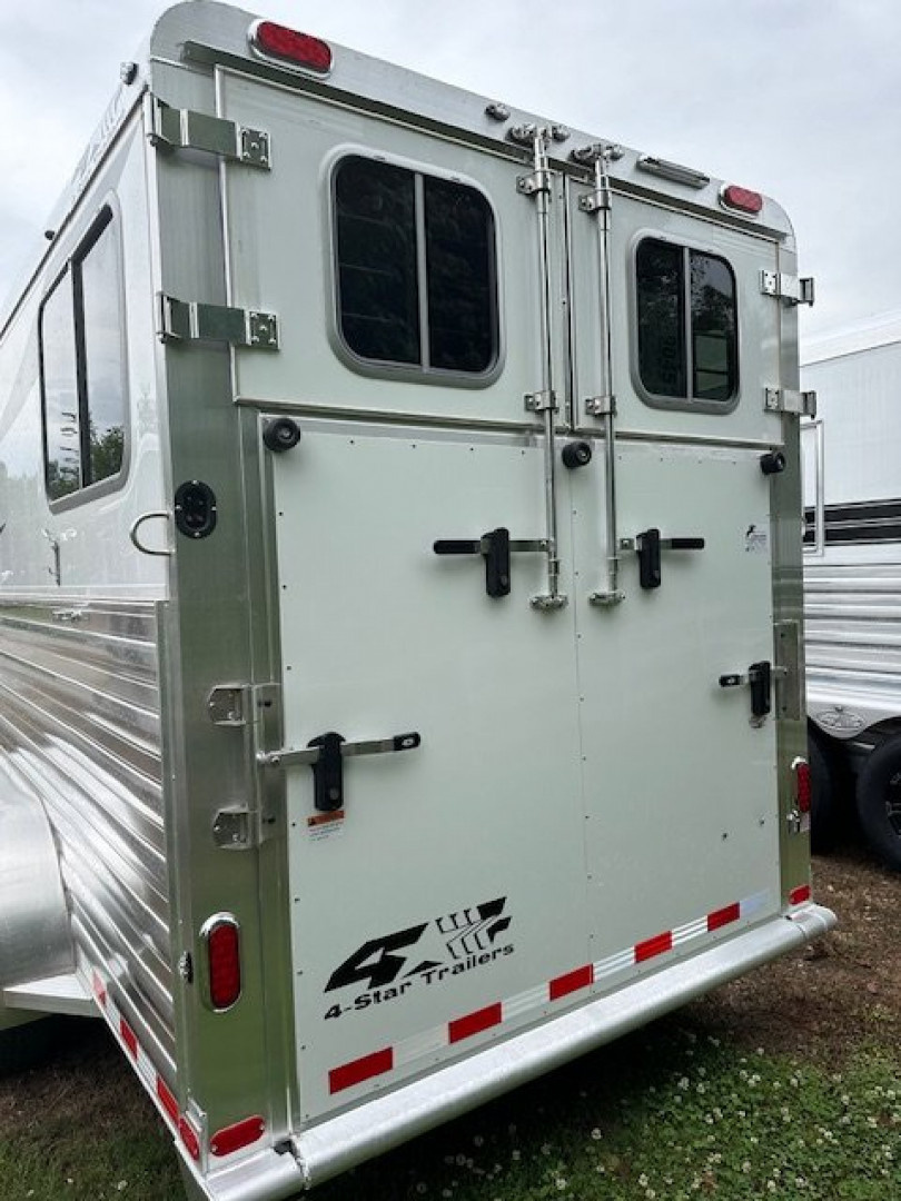 New 2026 4-STAR TRAILERS 2+1 Gooseneck Horse Trailer