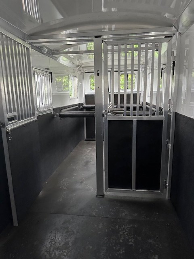 New 2026 4-STAR TRAILERS 2+1 Gooseneck Horse Trailer
