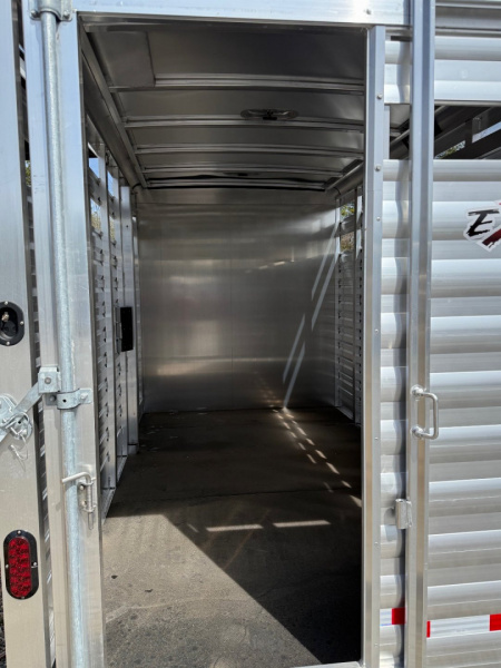 New 2026 Exiss Trailers Express 616 Horse Trailer