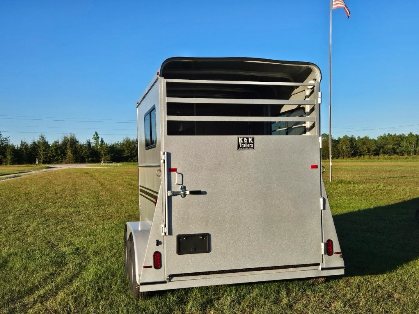New 2025 BEE Wrangler 2 Horse Straight Load BP Horse Trailer