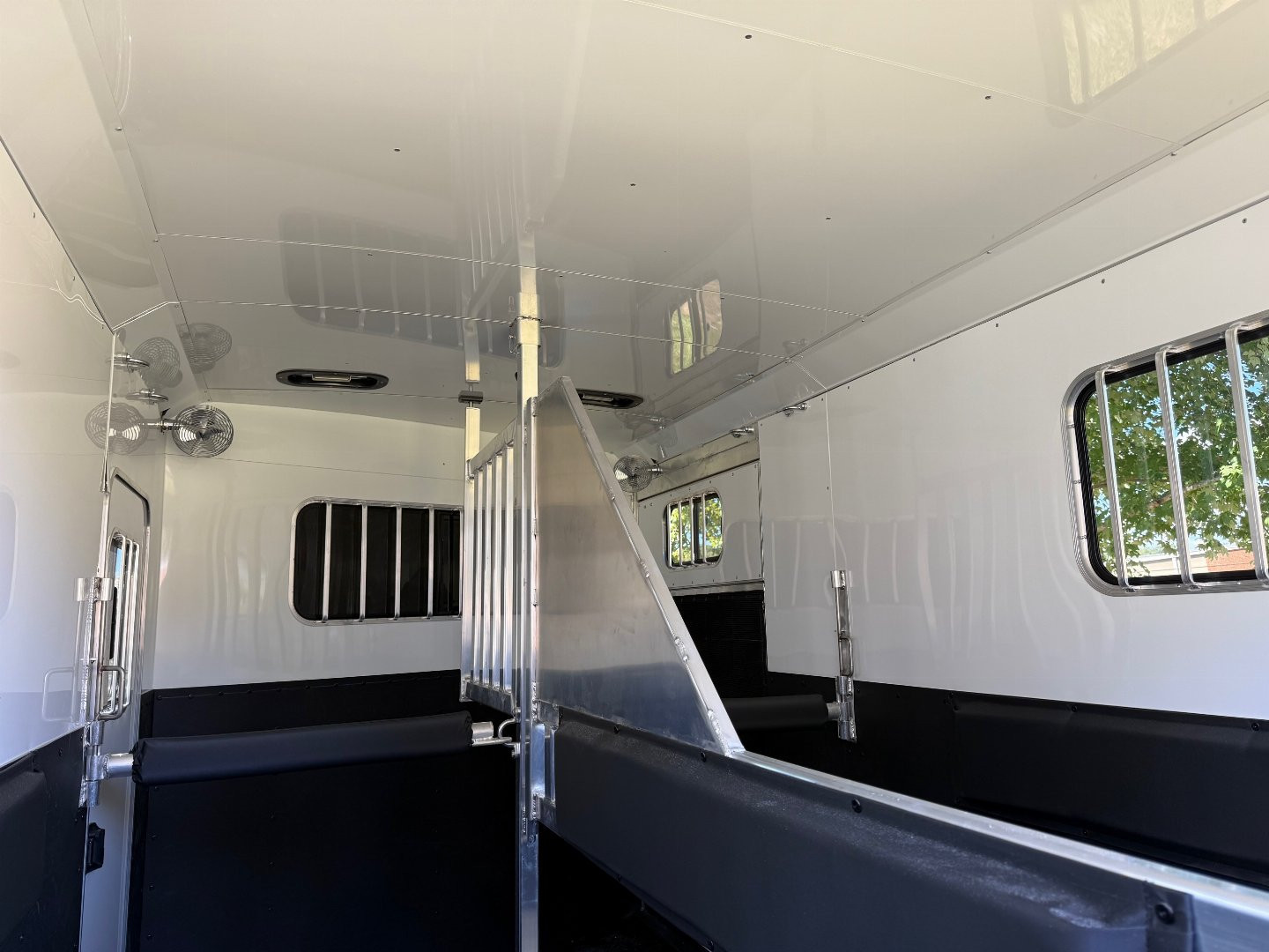 New 2025 ADAM 2 Horse Straightload JuLite Side Ramp Bumper Pull