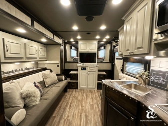 New 2025 CIMARRON Norstar 3 horse rear side load 14'6 Signature quarters Living Quarters