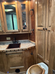 Used 2014 CIMARRON TRAILERS 3 Horse 17' Outlaw Living Quarters Horse Trailer