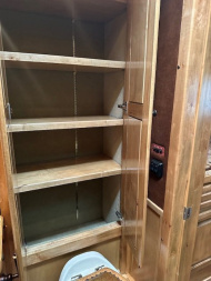 Used 2014 CIMARRON TRAILERS 3 Horse 17' Outlaw Living Quarters Horse Trailer