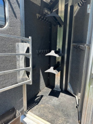 Used 2014 CIMARRON TRAILERS 3 Horse 17' Outlaw Living Quarters Horse Trailer