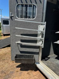 Used 2014 CIMARRON TRAILERS 3 Horse 17' Outlaw Living Quarters Horse Trailer