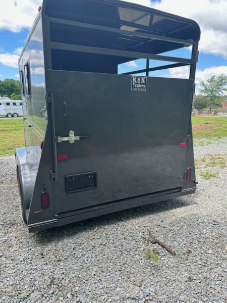 New 2025 BEE 2 Horse Slant Load w/Drops Bumper pull Horse trailer