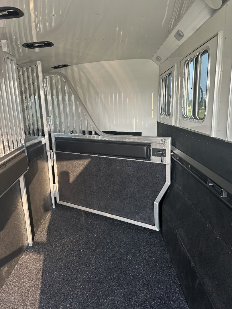 New 2026 4-STAR TRAILERS 4 Horse Slant Super Tack Gooseneck