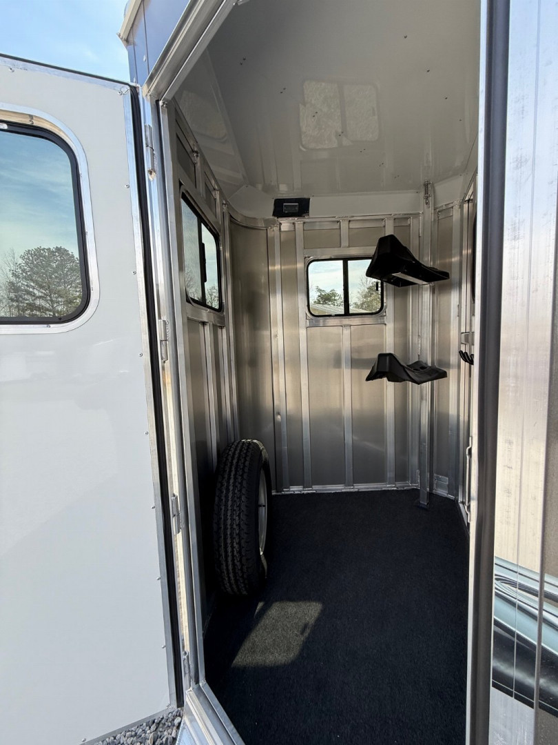 New 2025 ADAM Jubilee 2H ST Load w/Side ramp Horse Trailer