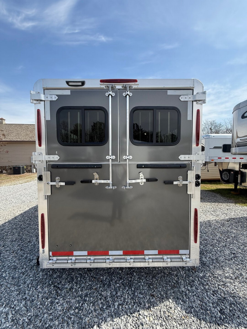 New 2025 ADAM Jubilee 2H ST Load w/Side ramp Horse Trailer