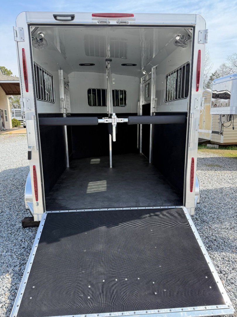 New 2025 ADAM Jubilee 2H ST Load w/Side ramp Horse Trailer