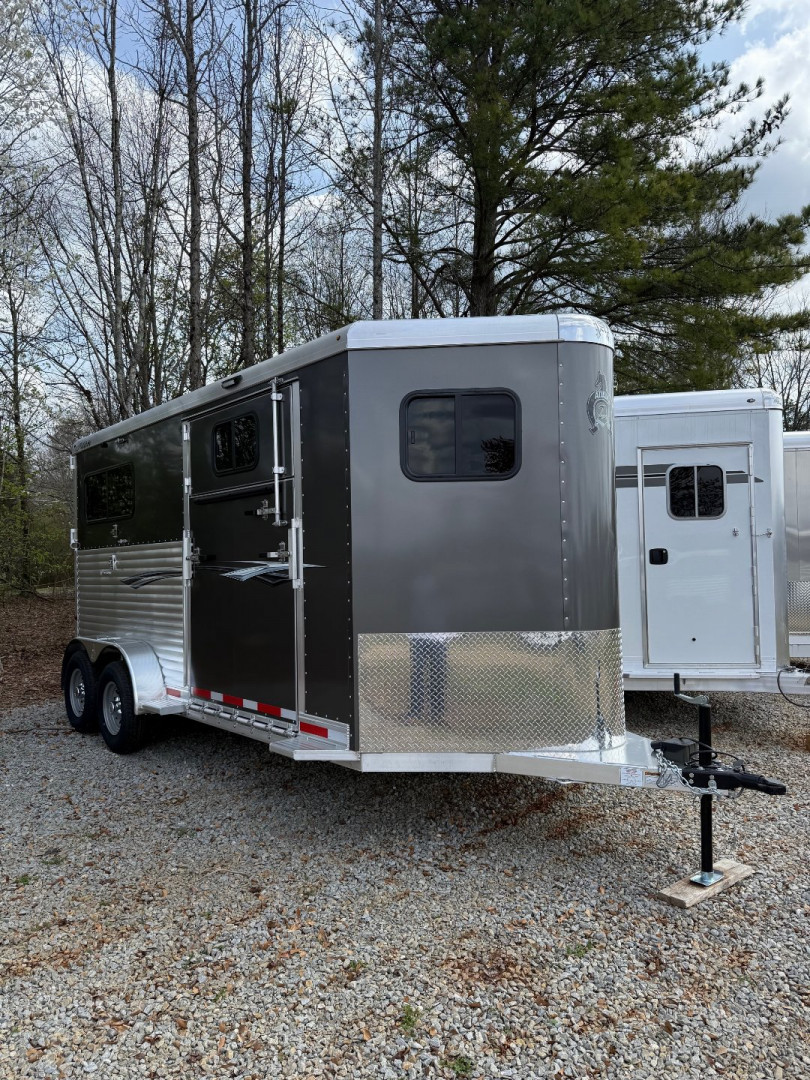 New 2025 ADAM Jubilee 2H ST Load w/Side ramp Horse Trailer