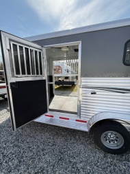 New 2025 ADAM Jubilee 2H ST Load w/Side ramp Horse Trailer