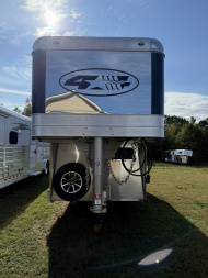 New 2026 4-Star Trailers 3 Horse Slant 7'6 tall Gooseneck Horse Trailer