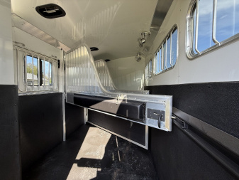 New 2026 4-Star Trailers 3 Horse Slant 7'6 tall Gooseneck Horse Trailer