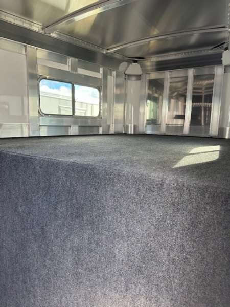 New 2027 4-Star Trailers 2+1 Gooseneck Horse Trailer