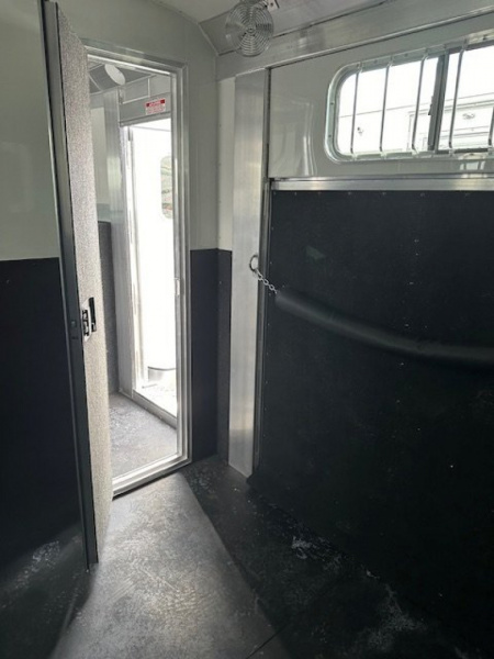 New 2027 4-Star Trailers 2+1 Gooseneck Horse Trailer