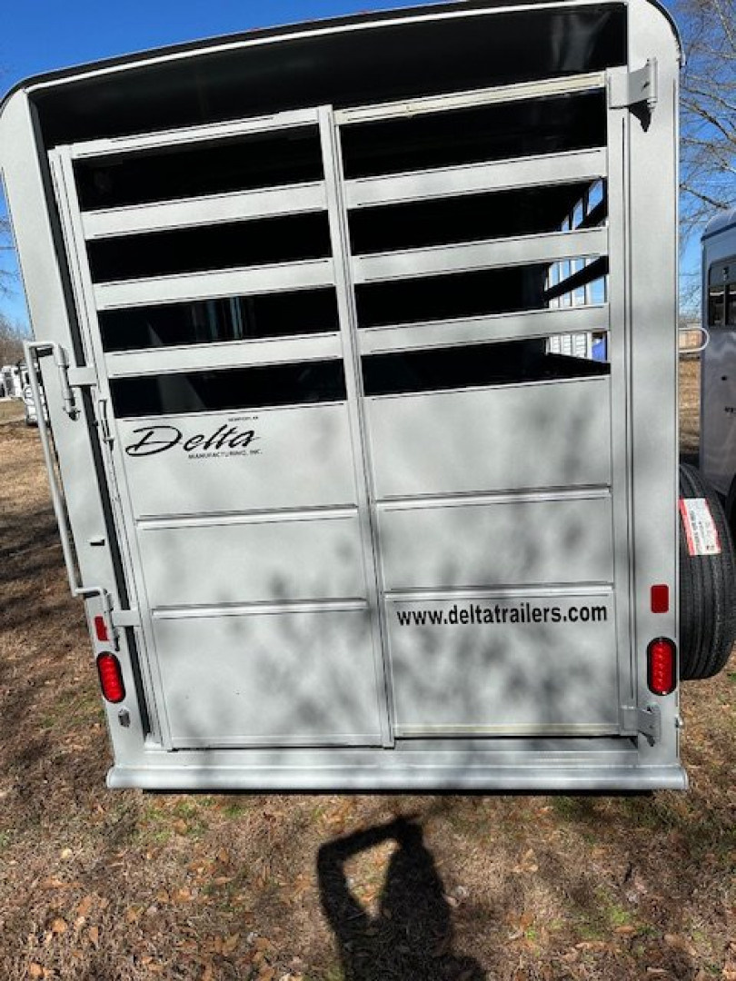 New 2025 Delta Trailers 3 Horse Slant Load BP Horse Trailer